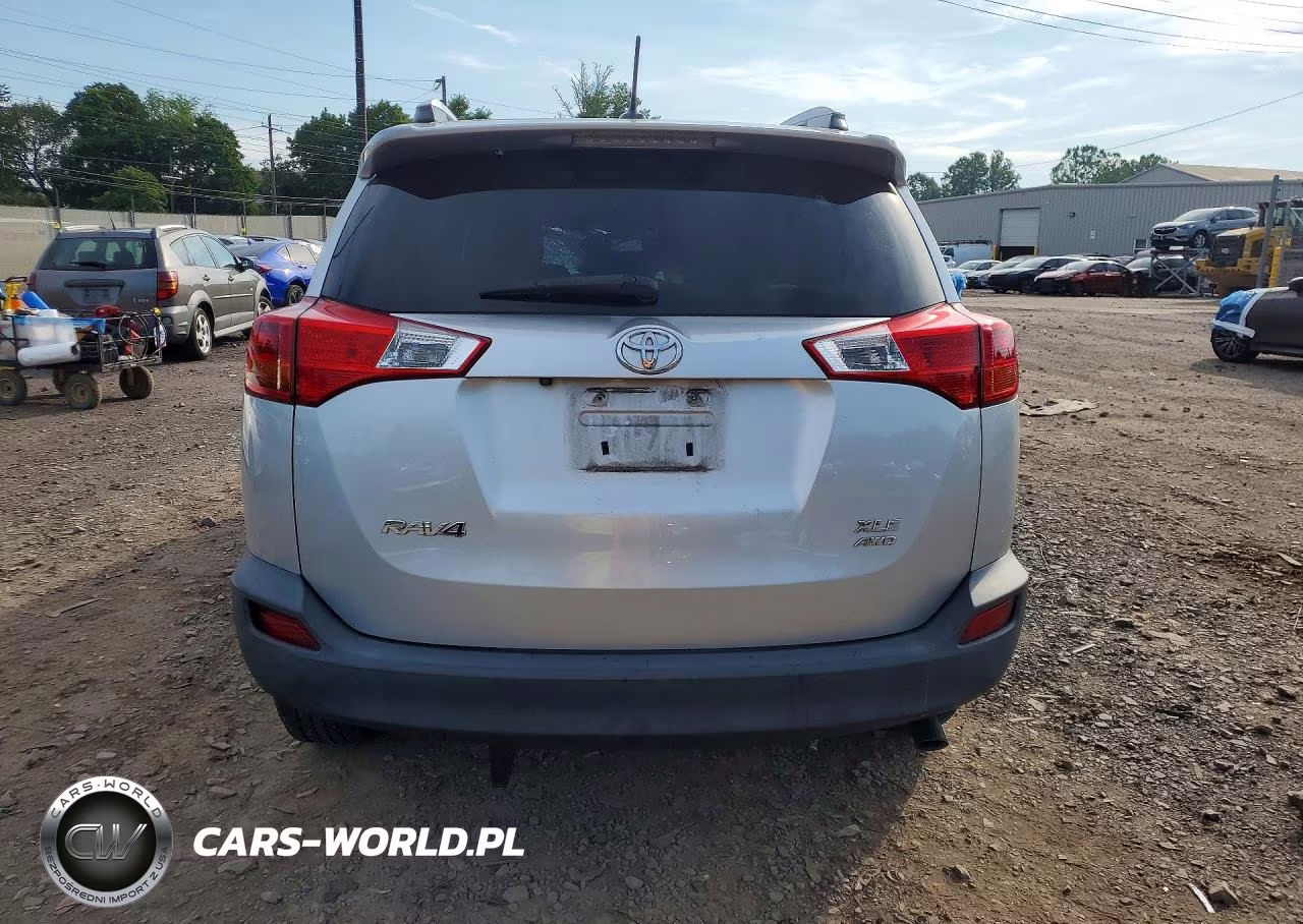 2015 Toyota Rav4 Xle VIN:2T3RFREV2FW345100 - 6