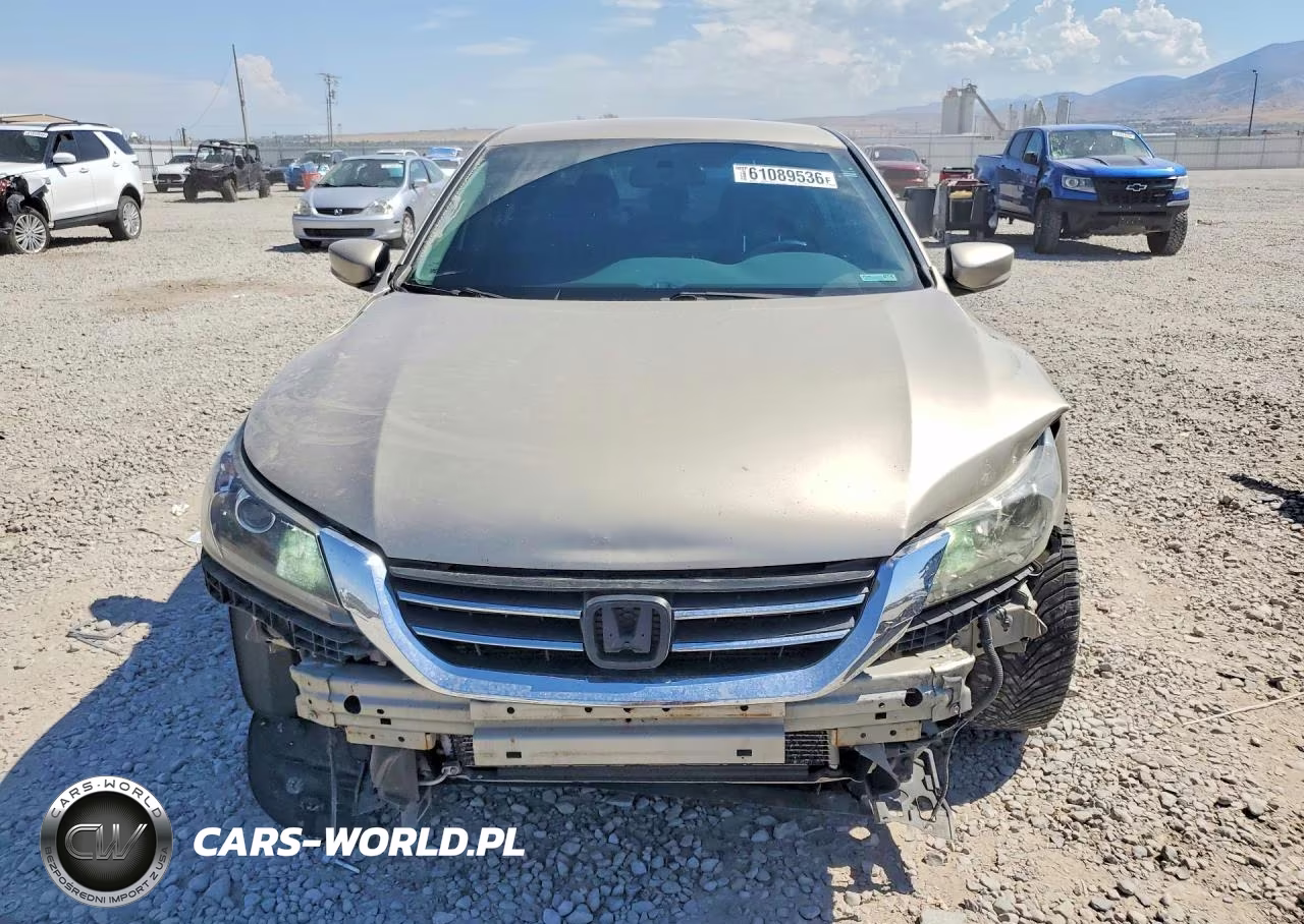 2015 Honda Accord Sport VIN:1HGCR2F52FA132165 - 5