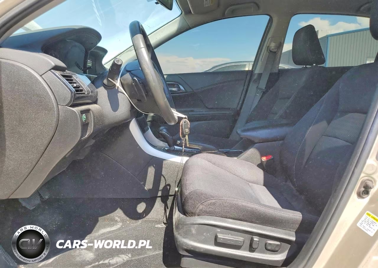 2015 Honda Accord Sport VIN:1HGCR2F52FA132165 - 7