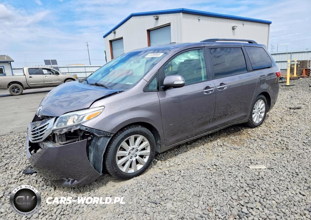 2015 Toyota Sienna Limited Premium 7-Passenger