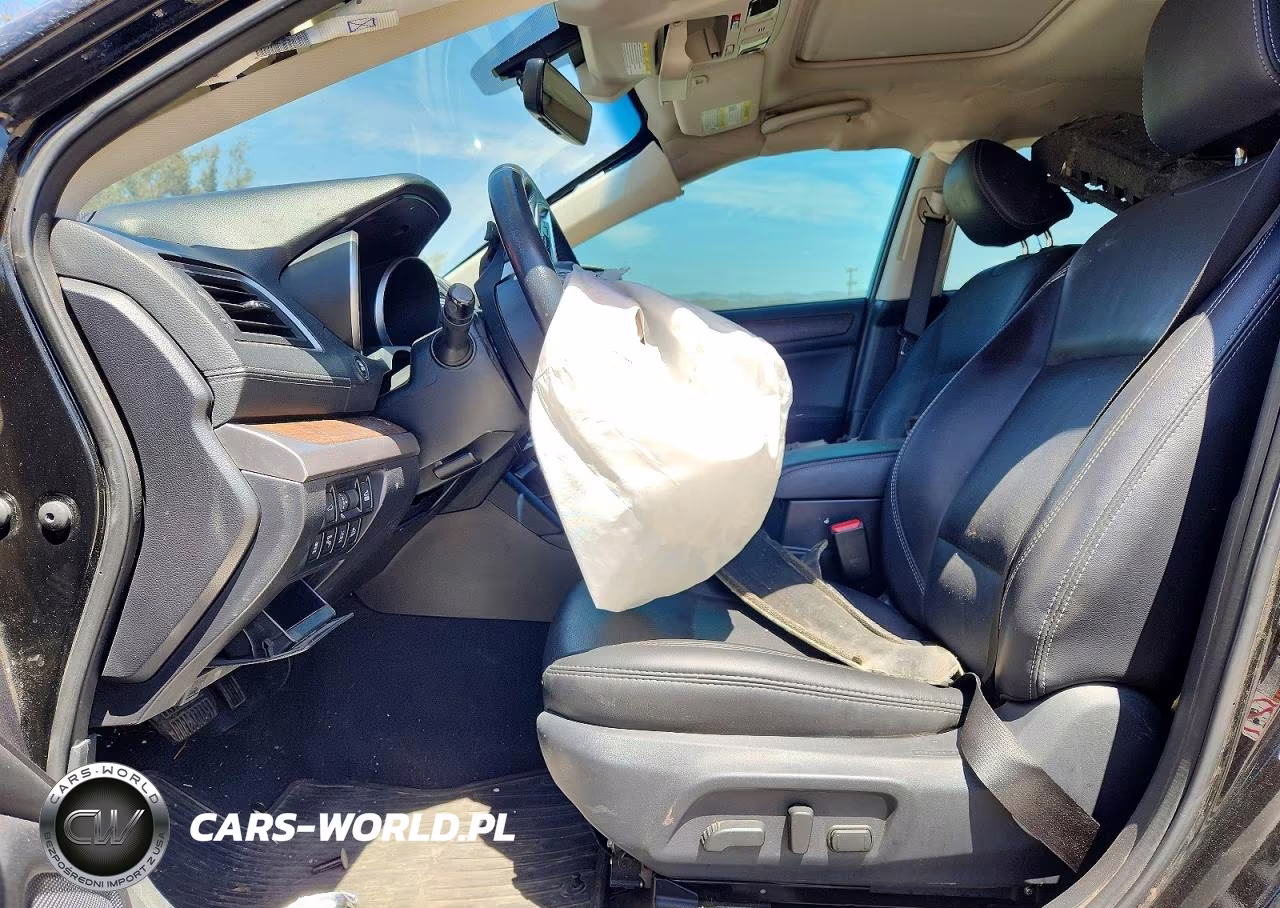 2018 Subaru Outback 3.6R Limited VIN:4S4BSENC3J3265090 - 7