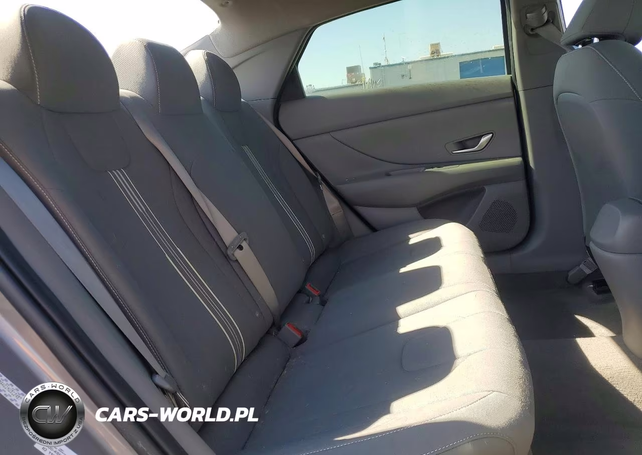 2022 Hyundai Elantra Sel VIN:KMHLM4AG1NU312487 - 10
