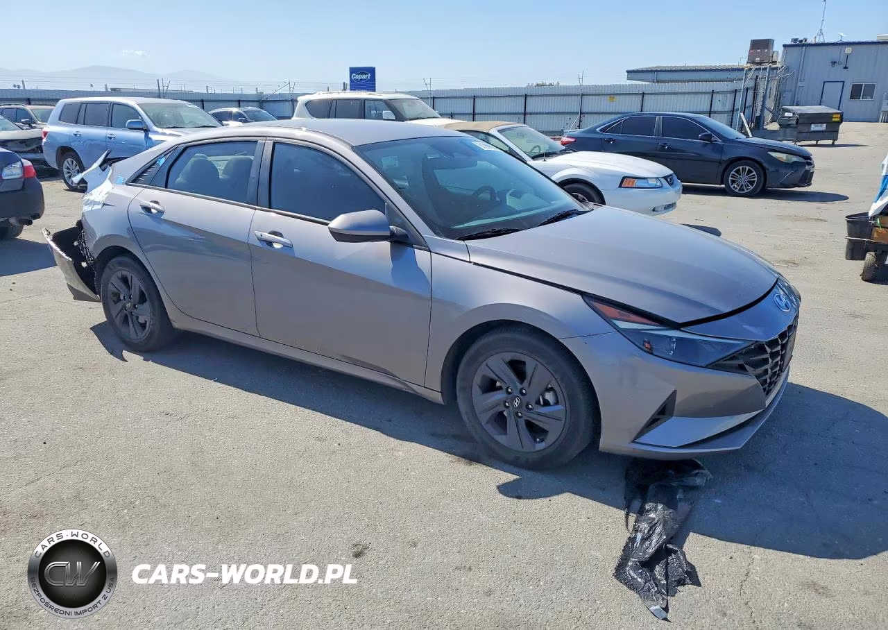 2022 Hyundai Elantra Sel VIN:KMHLM4AG1NU312487 - 4