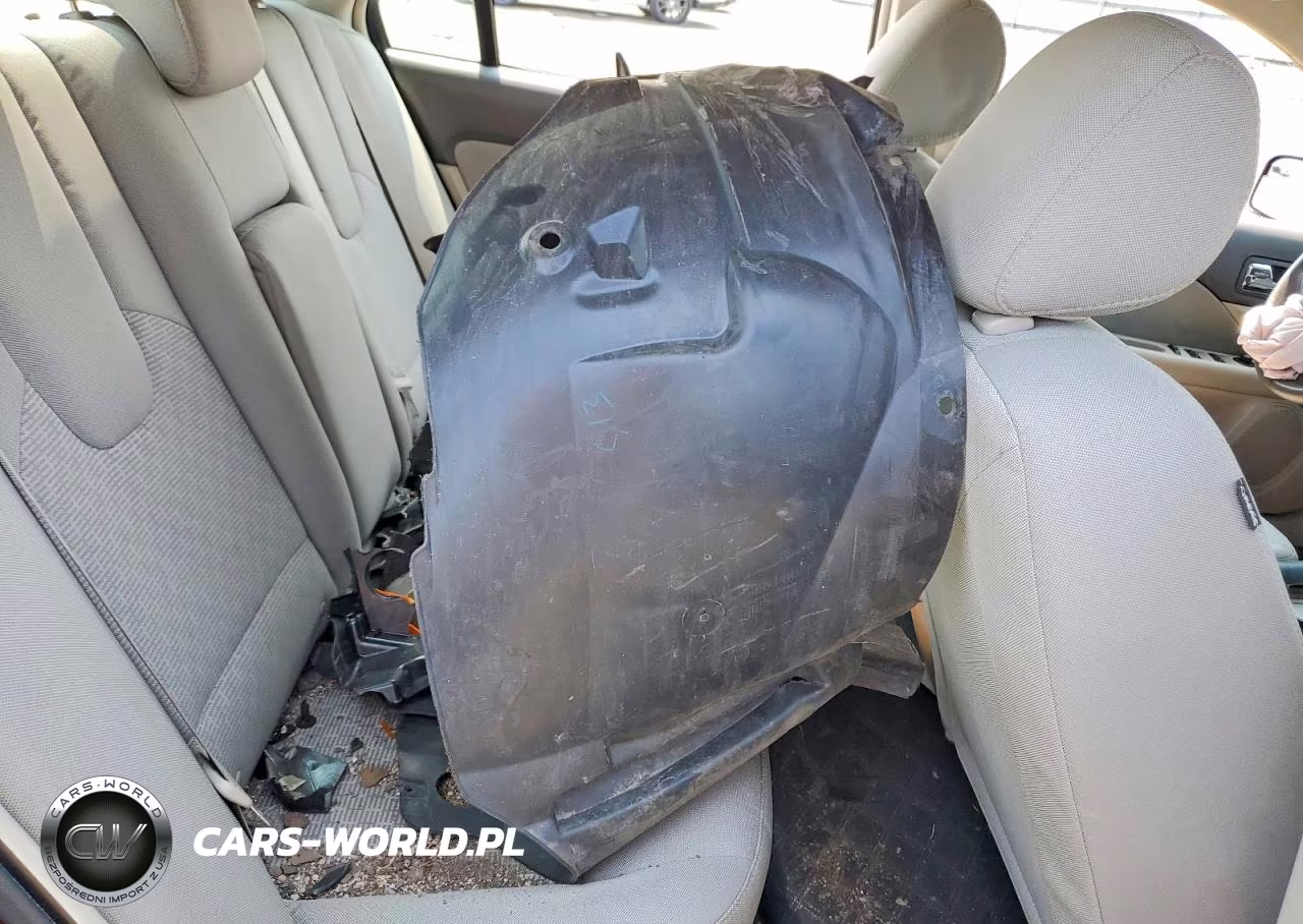 2012 Ford Fusion S VIN:3FAHP0GA8CR143429 - 10
