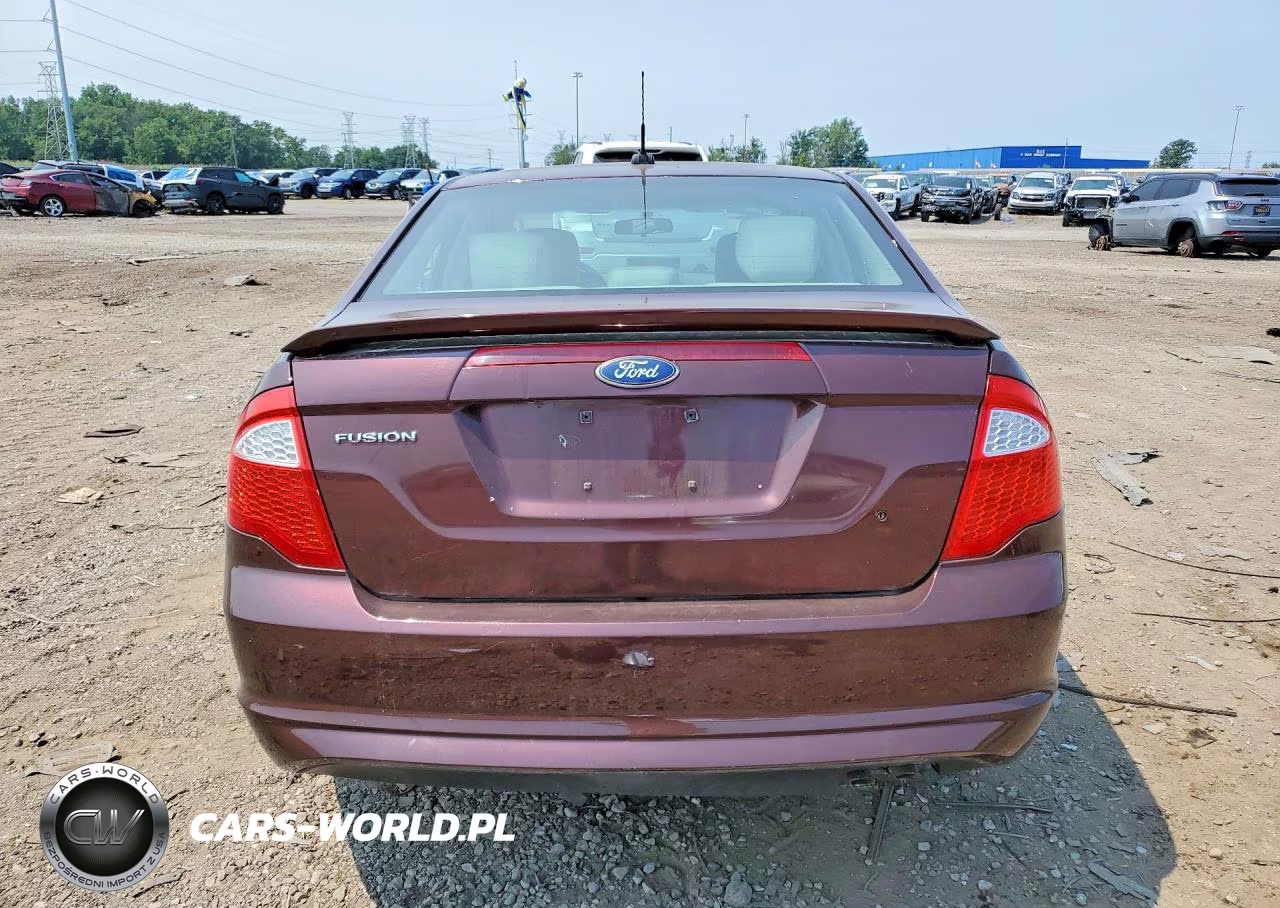 2012 Ford Fusion S VIN:3FAHP0GA8CR143429 - 6