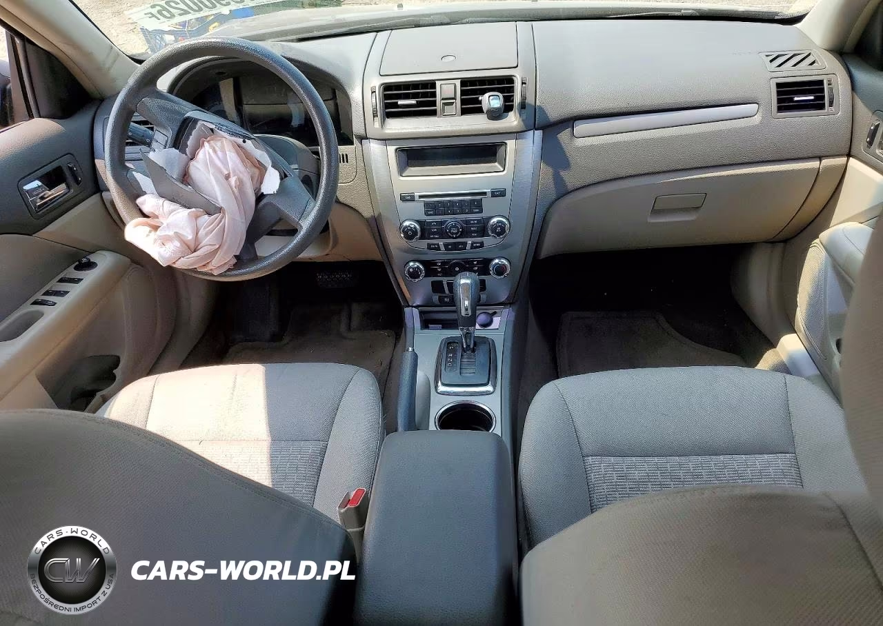 2012 Ford Fusion S VIN:3FAHP0GA8CR143429 - 8