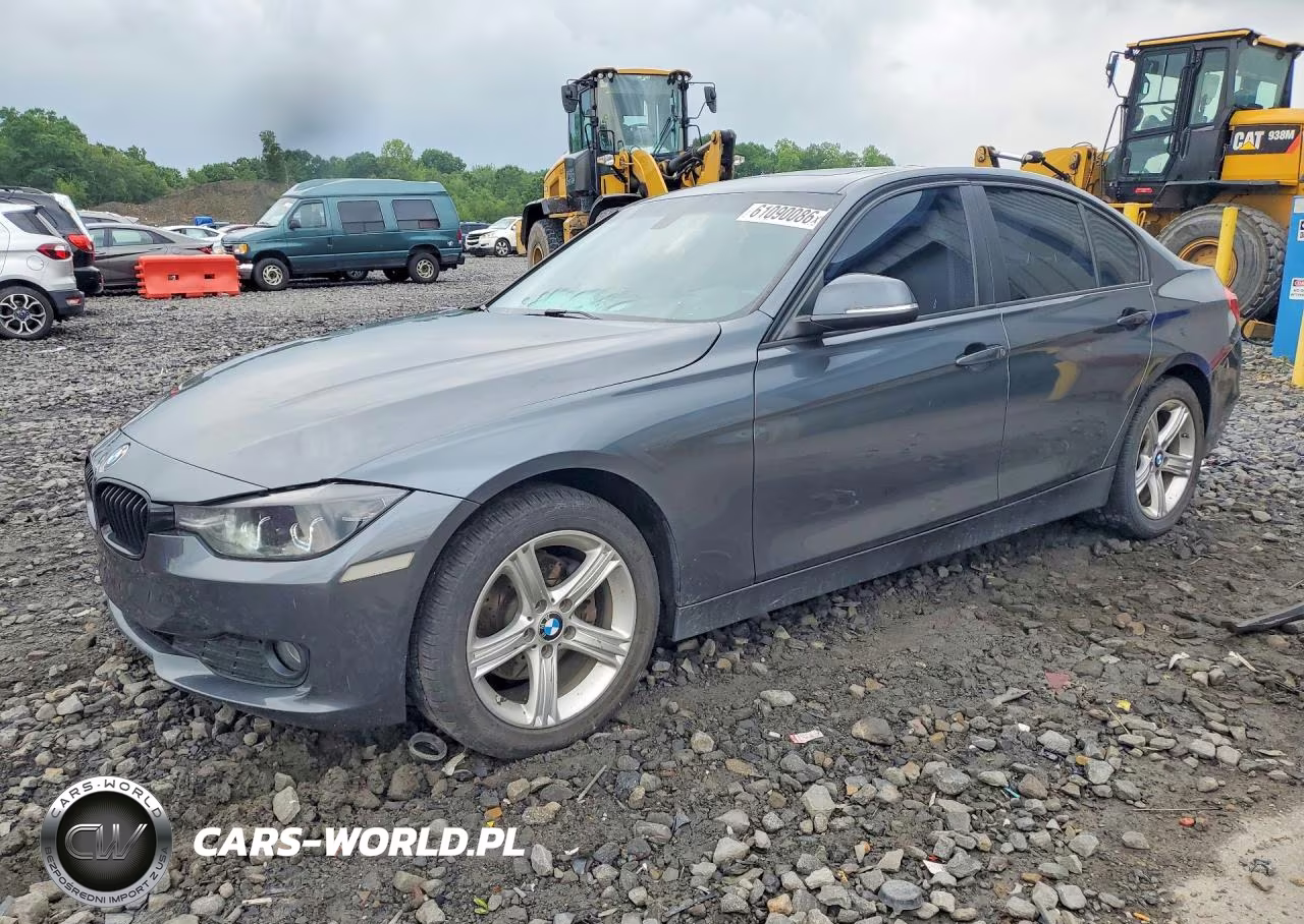2015 BMW 320 I xDrive – zdjęcie 1 z 12