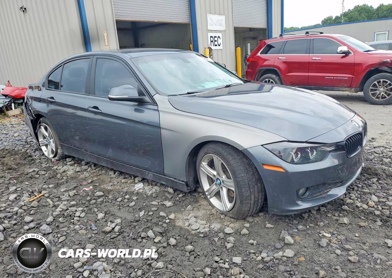 2015 BMW 320 I xDrive VIN:WBA3C3G57FNS74716 - 4