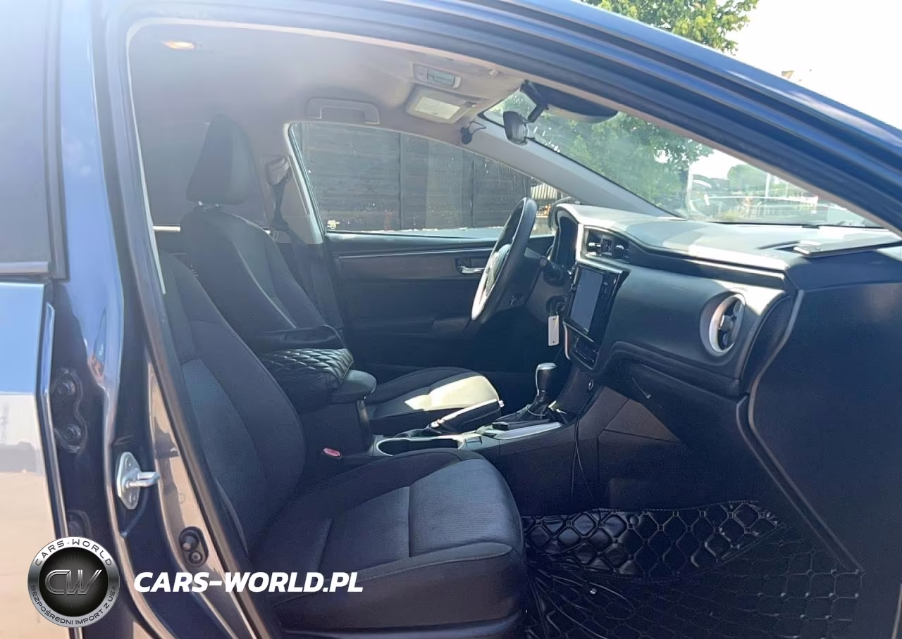 2017 Toyota Corolla Le VIN:5YFBURHE7HP640550 - 5