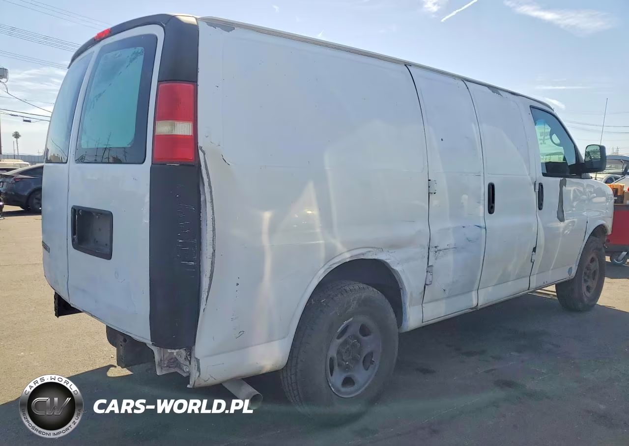 2007 Chevrolet Express G1500 VIN:1GCFG15X571142334 - 3