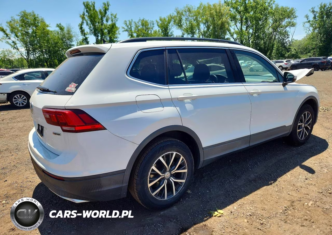 2019 Volkswagen Tiguan Se VIN:3VV2B7AX8KM185830 - 3