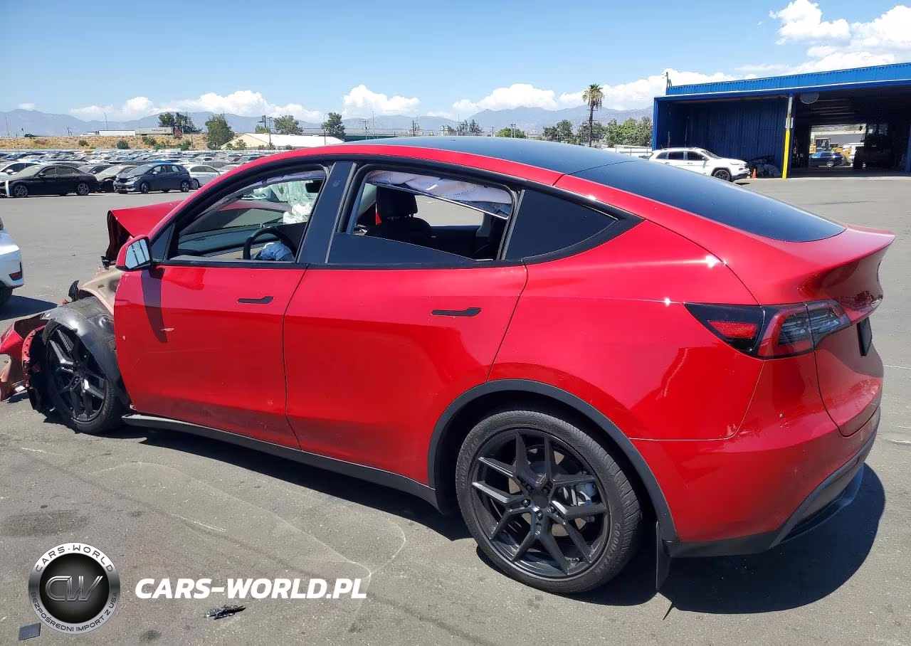 2023 Tesla Model Y VIN:7SAYGDEE4PF762109 - 2