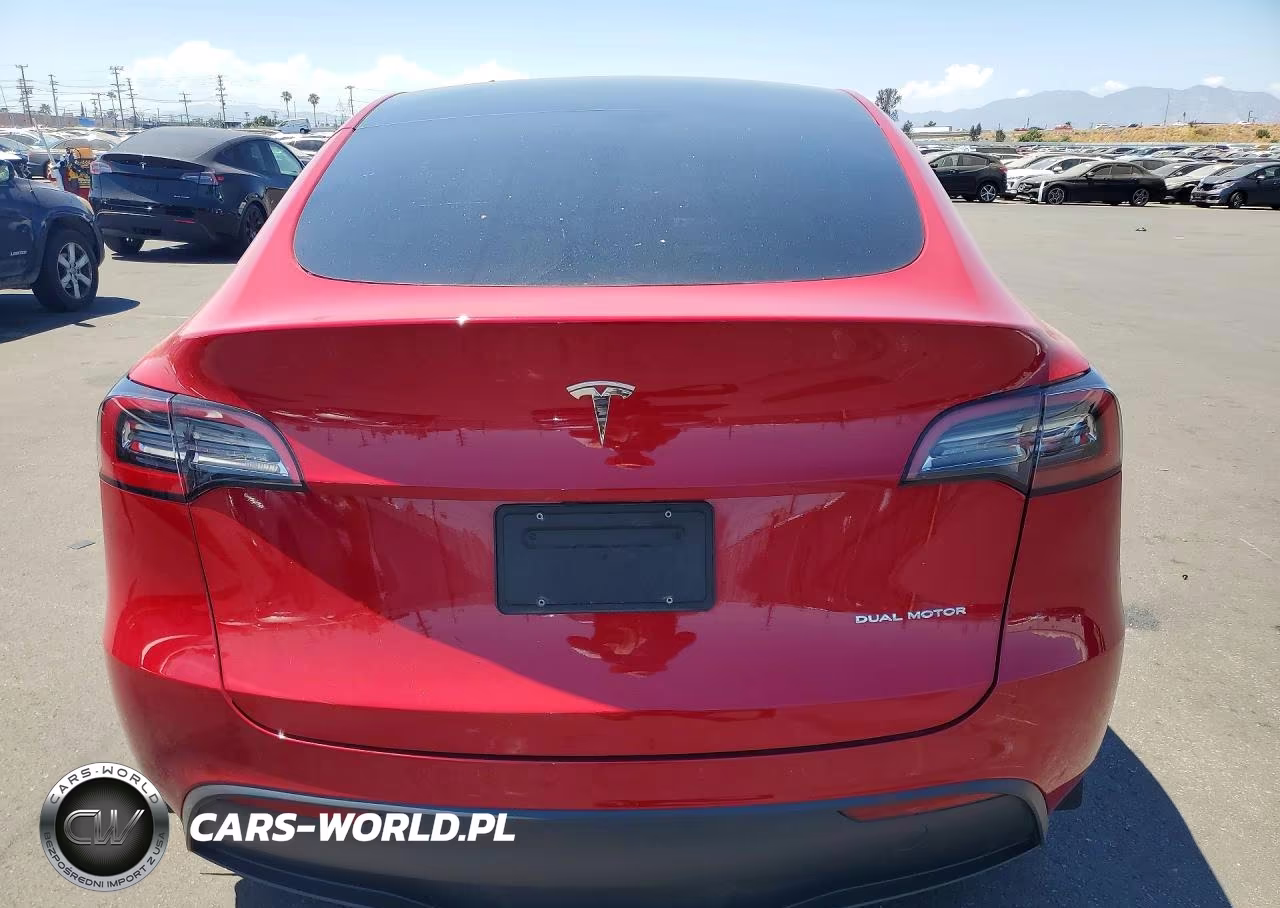 2023 Tesla Model Y VIN:7SAYGDEE4PF762109 - 6