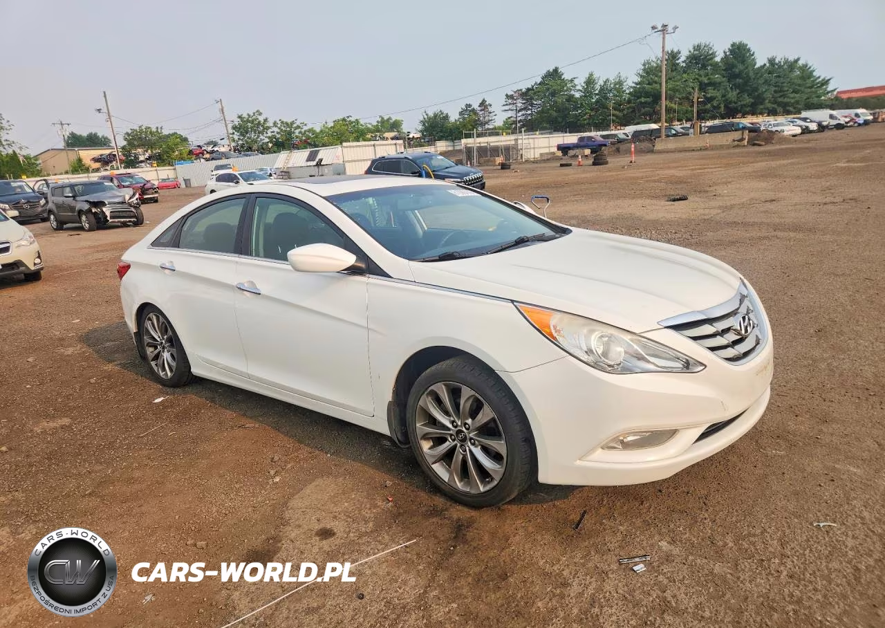 2013 Hyundai Sonata Se VIN:5NPEC4AC3DH610917 - 4