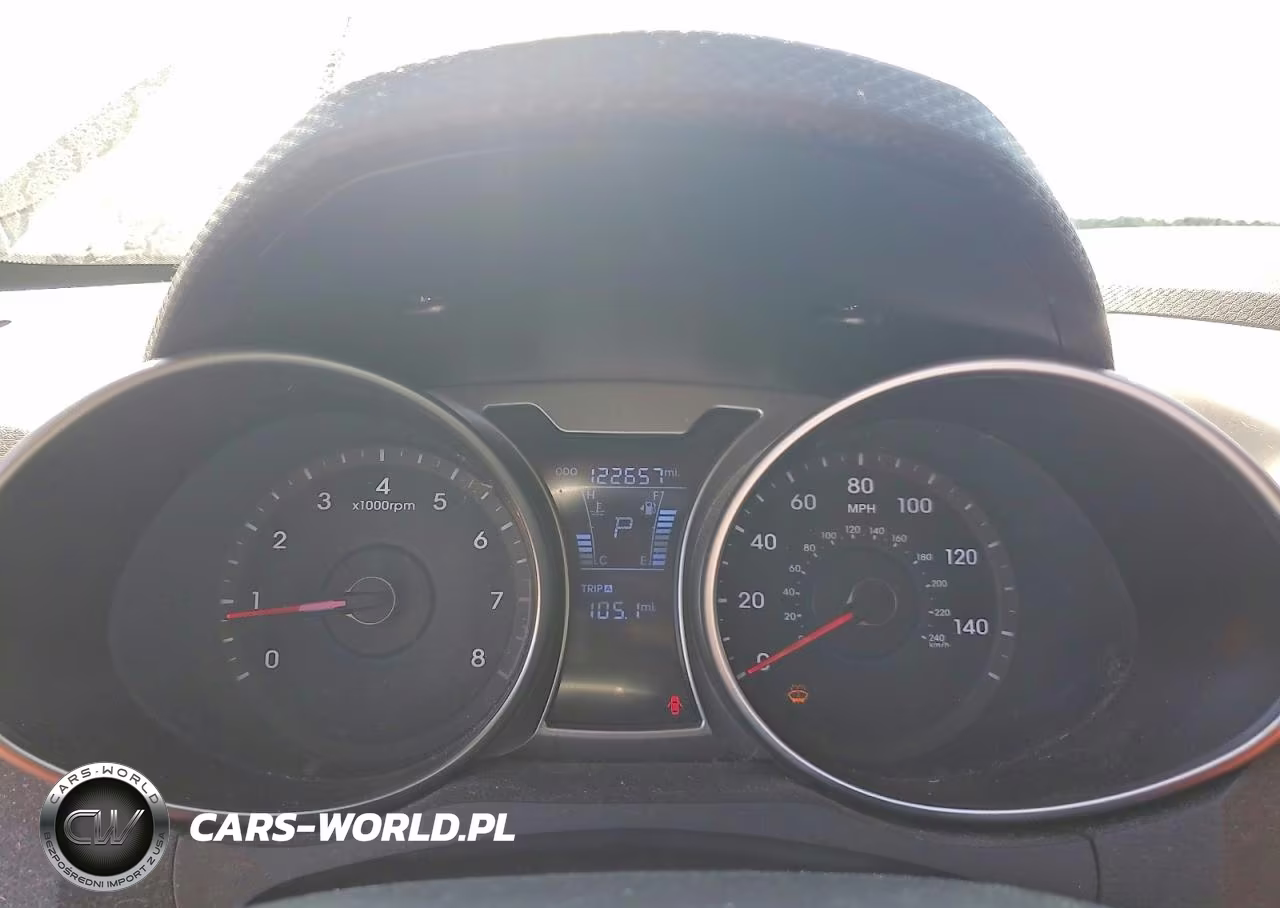 2014 Hyundai Veloster Base VIN:KMHTC6AD0EU210781 - 9