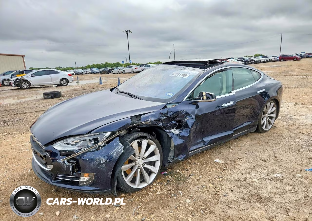 2013 Tesla Model S – zdjęcie 1 z 13