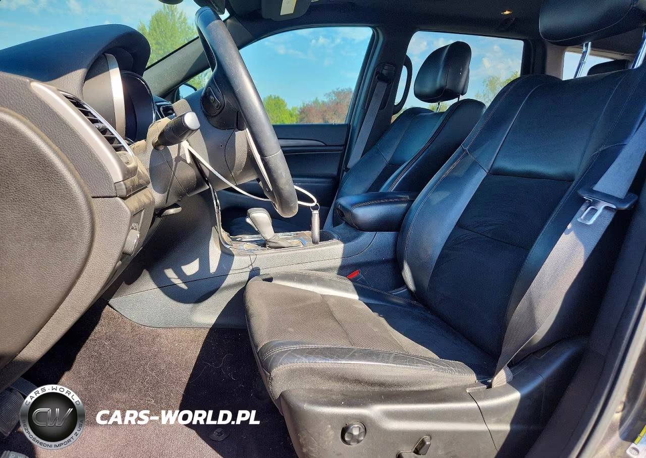 2019 Jeep Grand Cherokee Laredo VIN:1C4RJFAG6KC592072 - 7