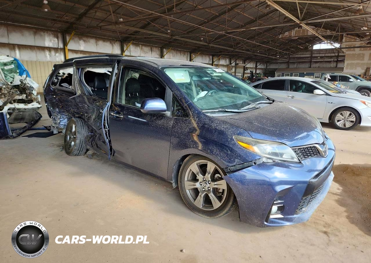 2018 Toyota Sienna Se Premium 8-Passenger VIN:5TDXZ3DC6JS944975 - 4