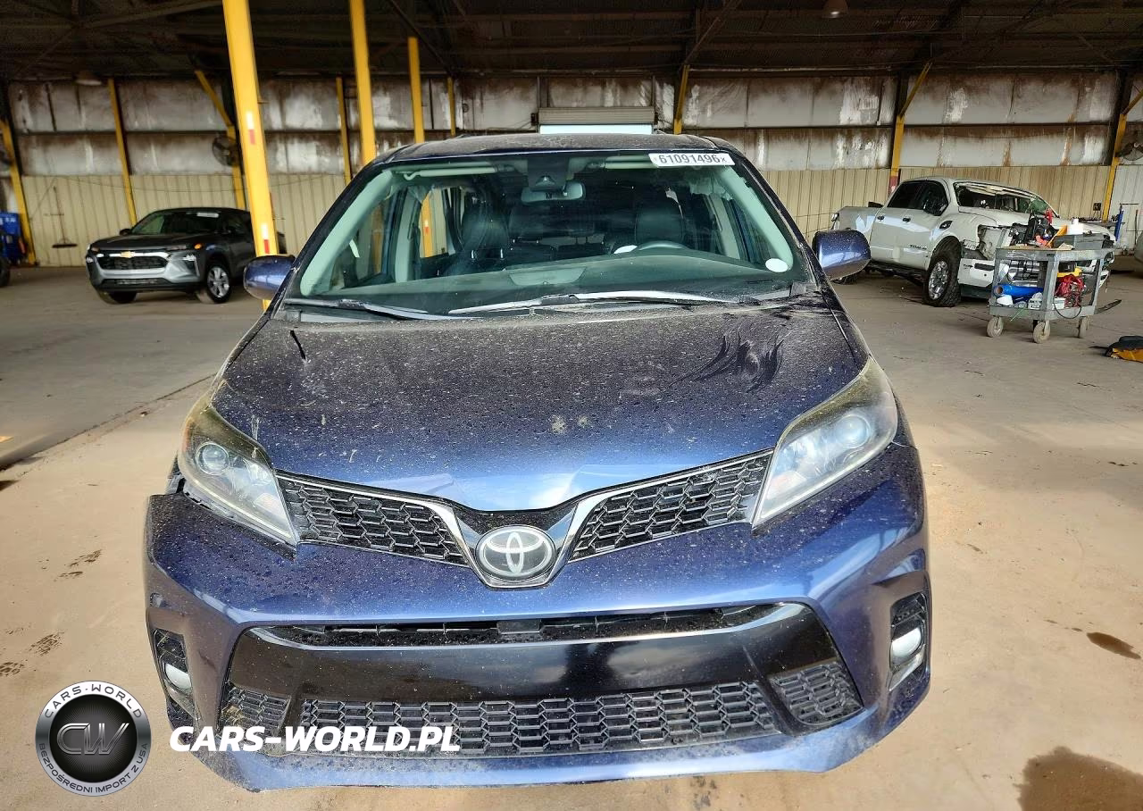 2018 Toyota Sienna Se Premium 8-Passenger VIN:5TDXZ3DC6JS944975 - 5
