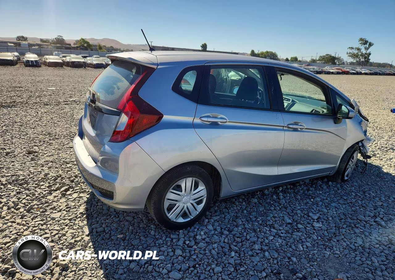 2019 Honda Fit Lx VIN:3HGGK5H4XKM711736 - 3