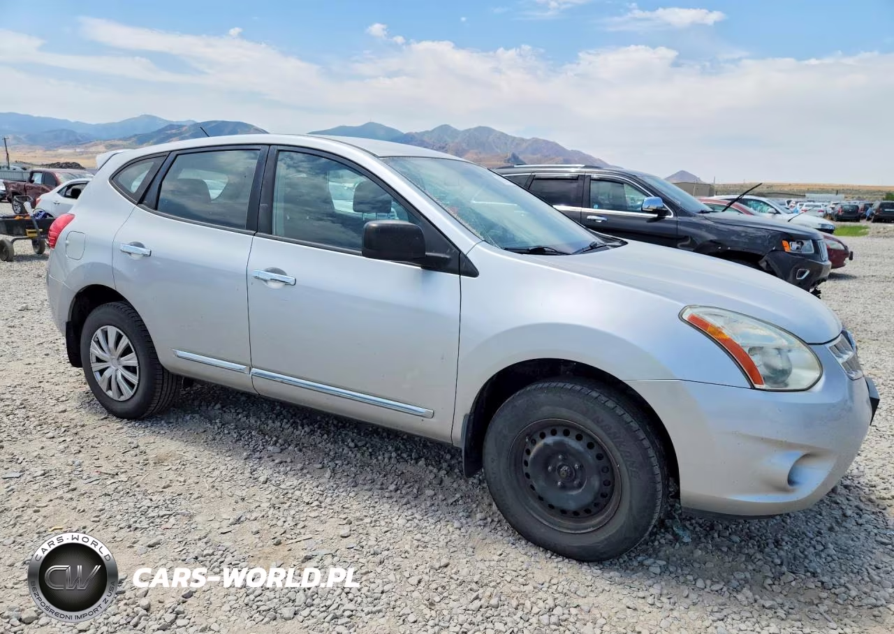 2012 Nissan Rogue S VIN:JN8AS5MV8CW712991 - 4