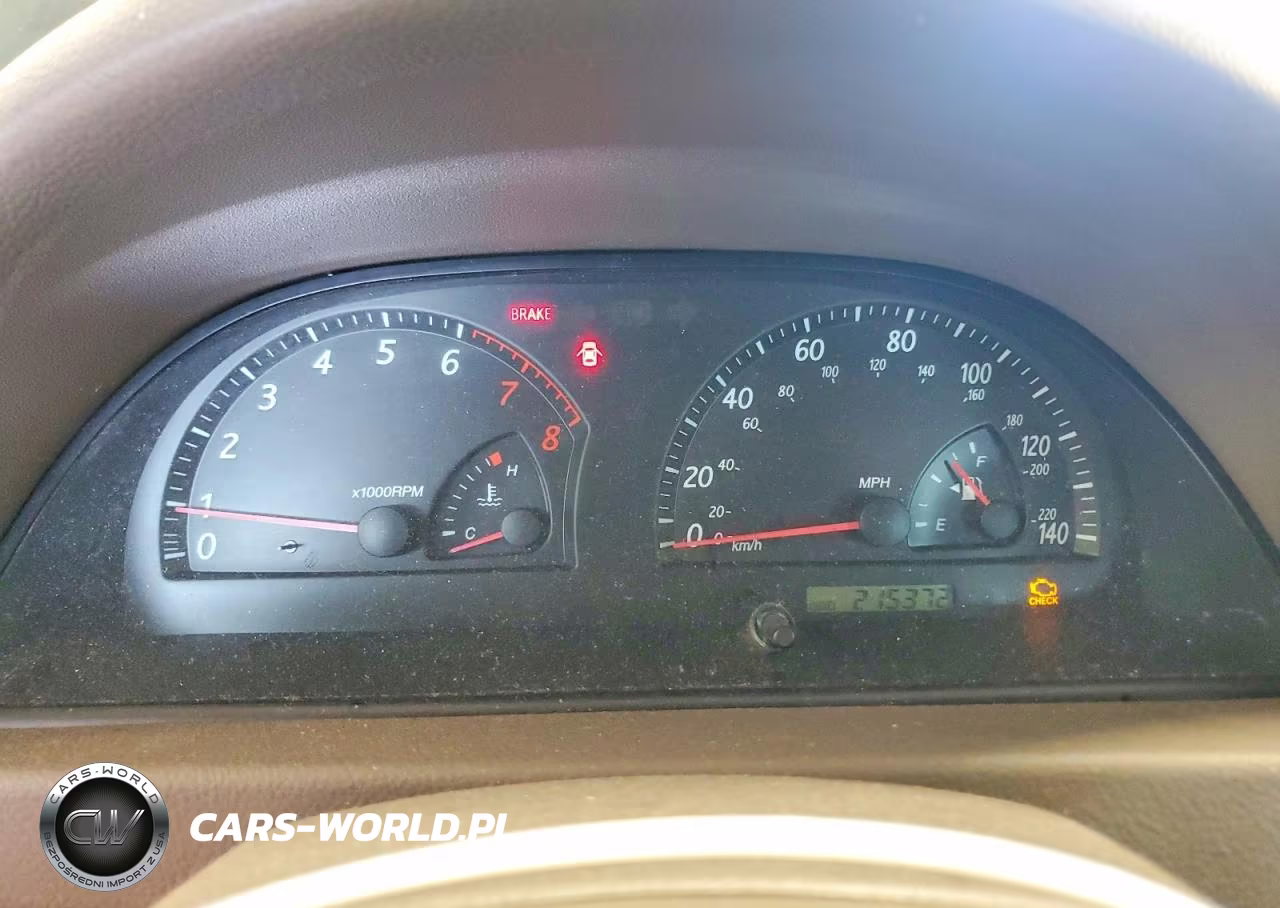 2002 Toyota Camry Le VIN:JTDBE32K820128743 - 9