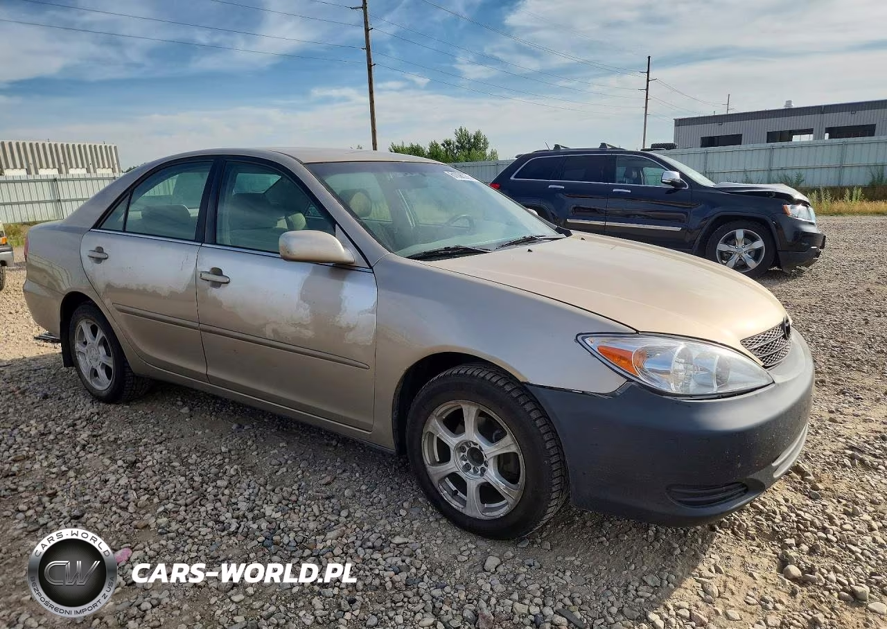 2002 Toyota Camry Le VIN:4T1BE32K12U072343 - 4