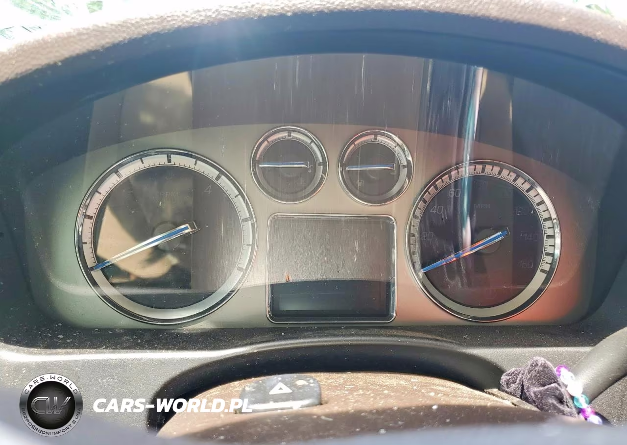 2012 Cadillac Escalade Luxury VIN:1GYS3BEF2CR127433 - 9
