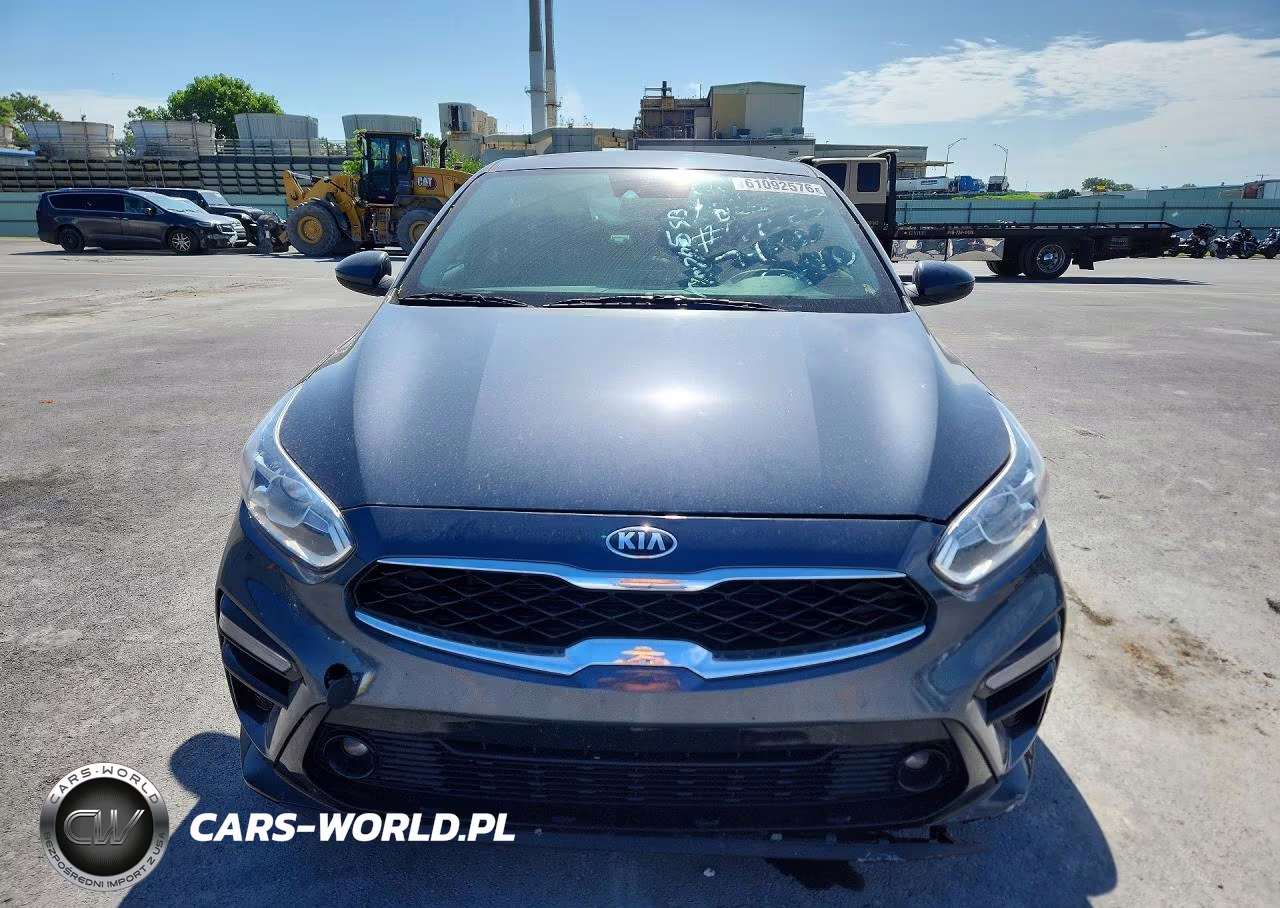 2019 Kia Forte S VIN:3KPF34AD3KE013846 - 5