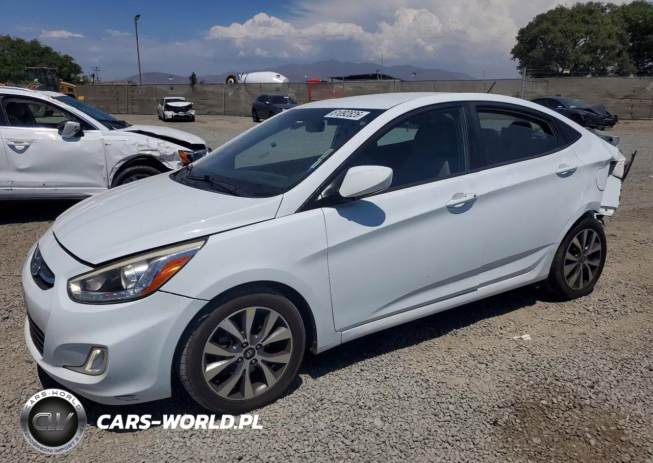 2015 Hyundai Accent Gls VIN:KMHCU4AE3FU822985 - 1
