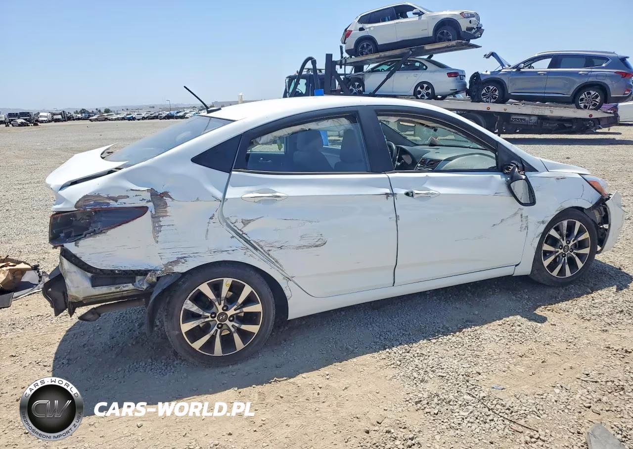 2015 Hyundai Accent Gls VIN:KMHCU4AE3FU822985 - 3