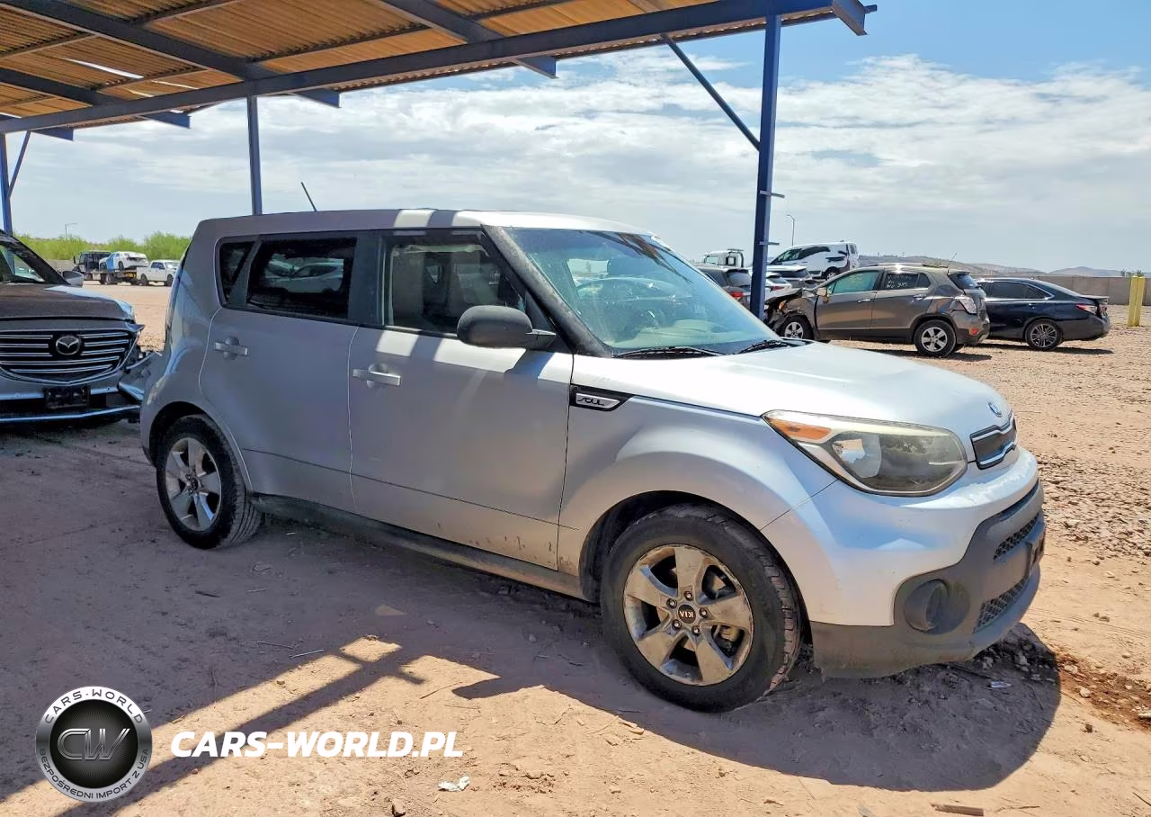 2017 Kia Soul Base VIN:KNDJN2A2XH7485042 - 4