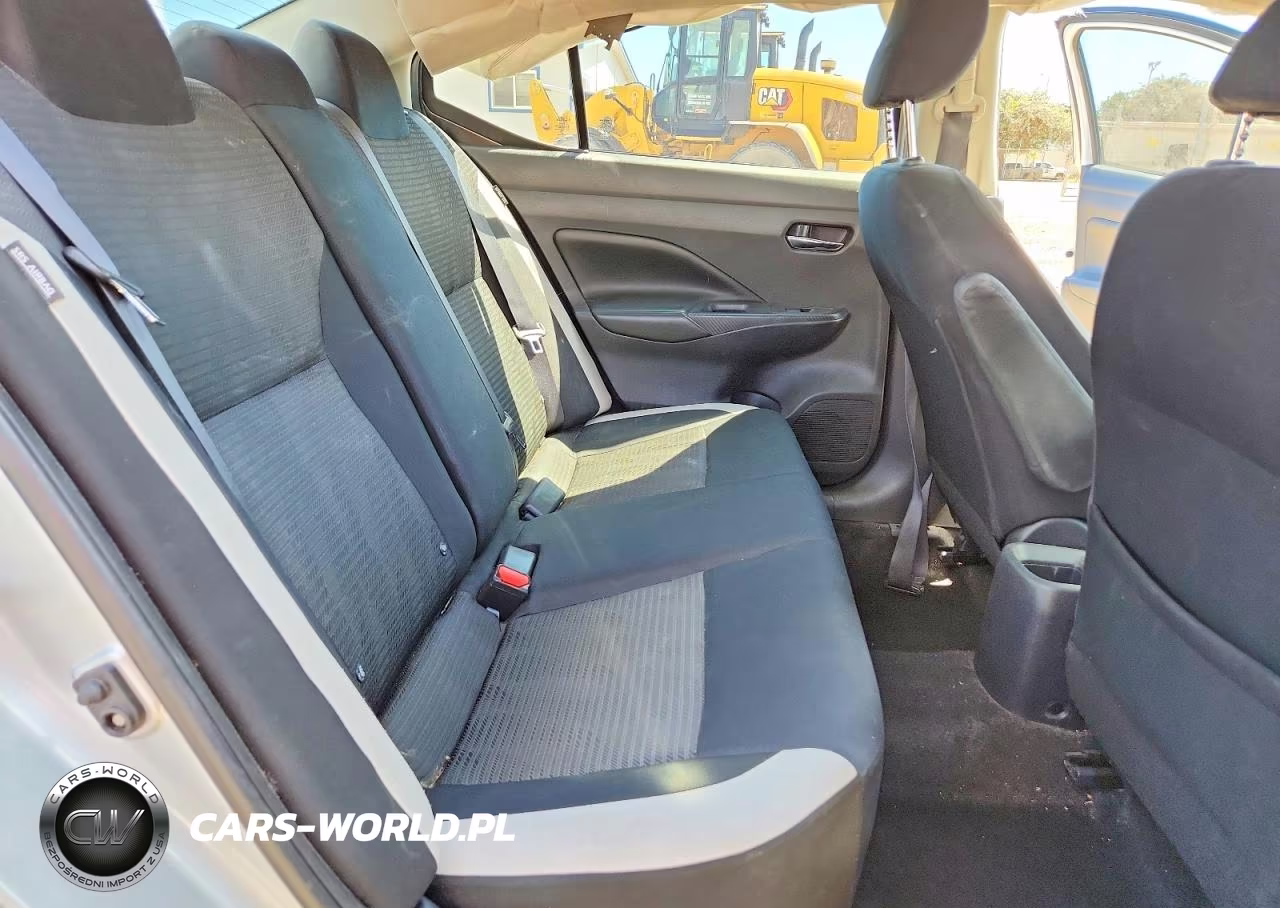 2020 Nissan Versa Sv VIN:3N1CN8EVXLL826978 - 10