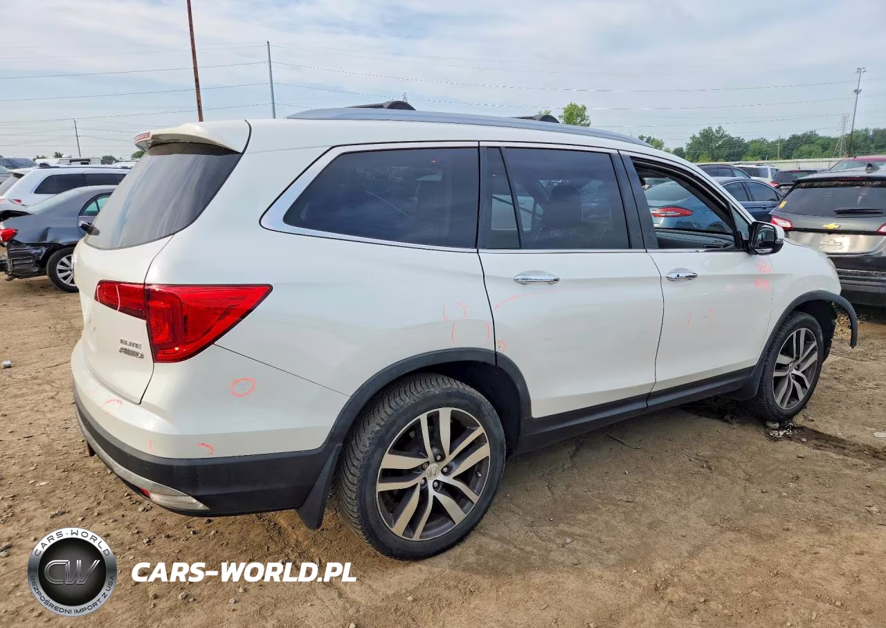 2017 Honda Pilot Elite VIN:5FNYF6H09HB011150 - 3