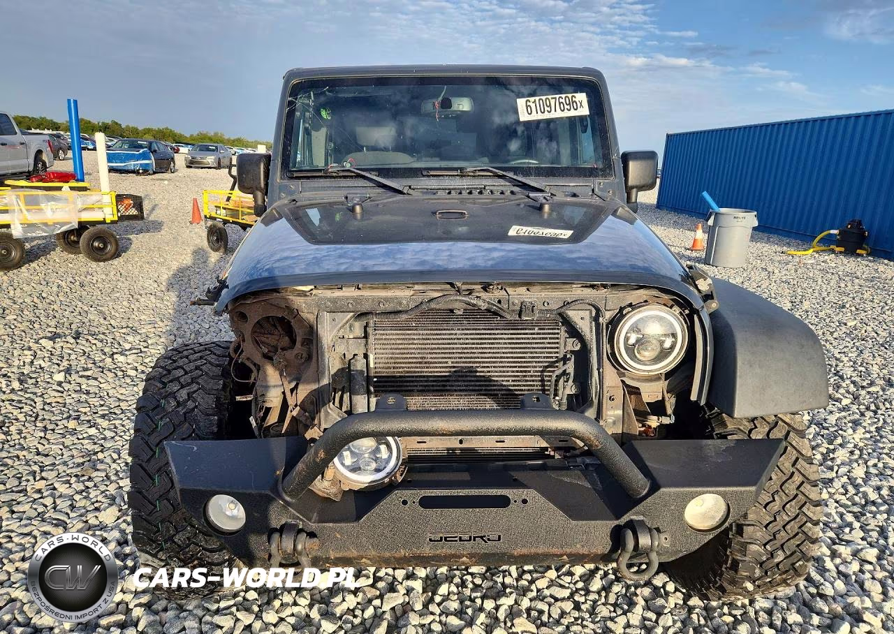 2018 Jeep Wrangler Unlimited Sport VIN:1C4BJWDG1JL859226 - 5