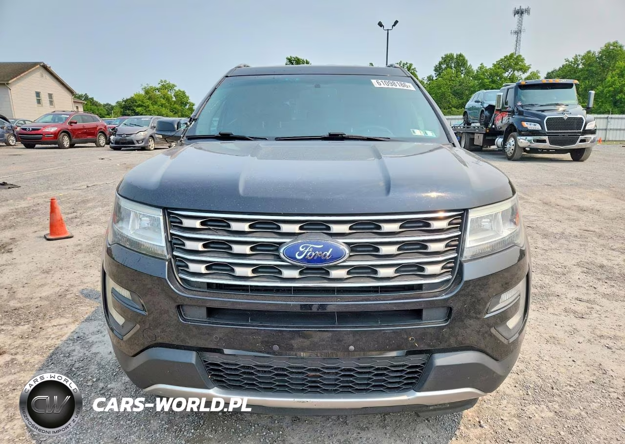 2017 Ford Explorer Xlt VIN:1FM5K8DH0HGB34584 - 5