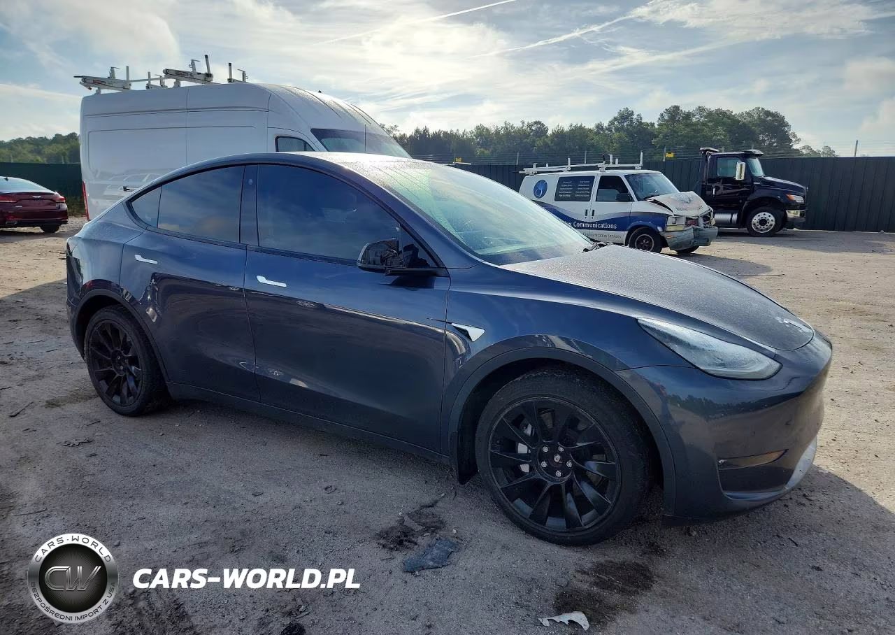 2022 Tesla Model Y VIN:7SAYGDEE7NF481774 - 4