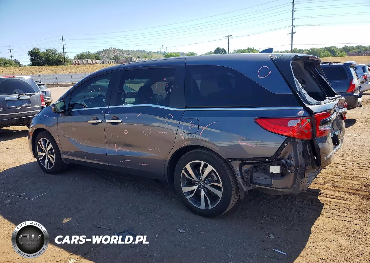 2021 Honda Odyssey Touring VIN:5FNRL6H8XMB033963 - 2