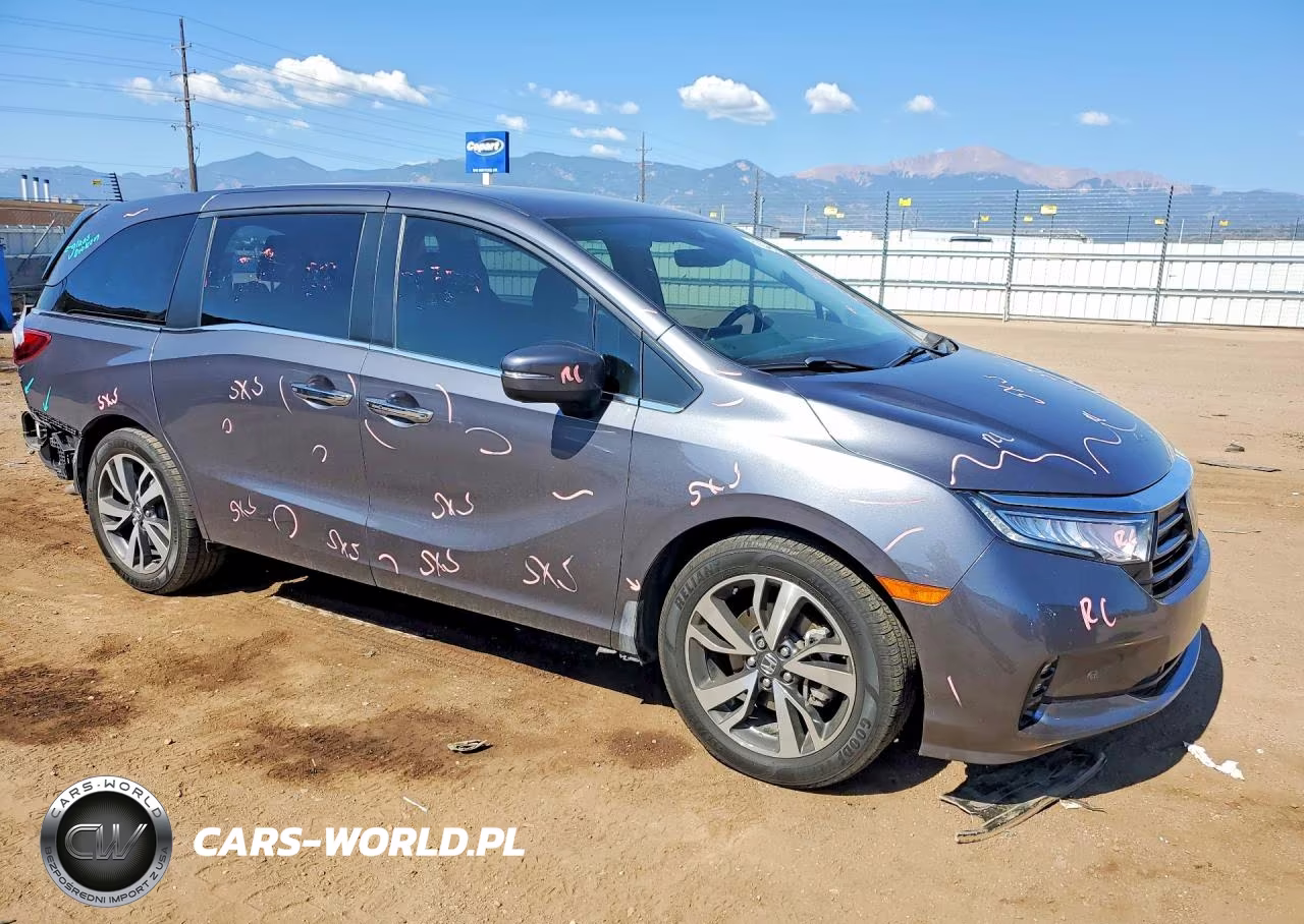 2021 Honda Odyssey Touring VIN:5FNRL6H8XMB033963 - 4