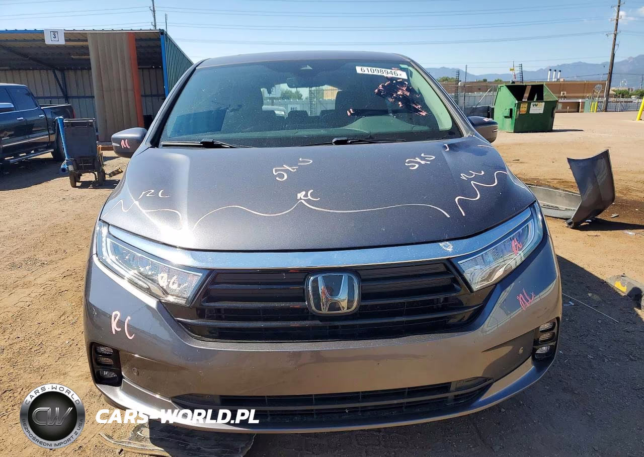 2021 Honda Odyssey Touring VIN:5FNRL6H8XMB033963 - 5