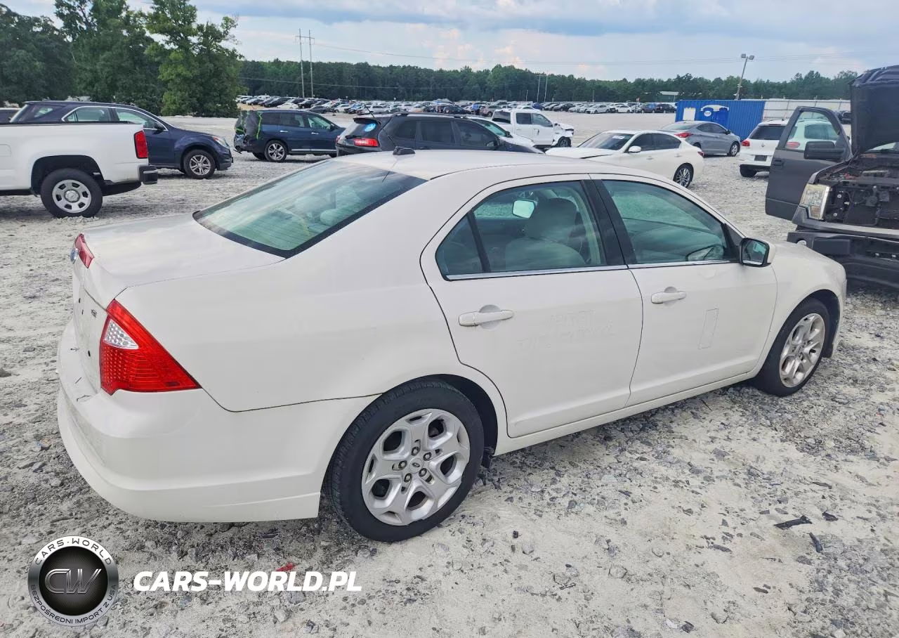 2010 Ford Fusion Se VIN:3FAHP0HA7AR264755 - 3