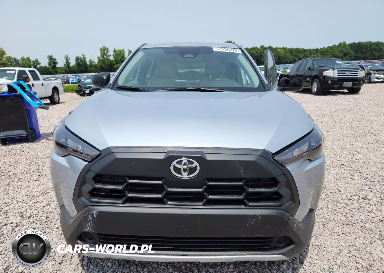 2026 Toyota Corolla Cross L VIN:7MUAAAAGXTV192540 - 5