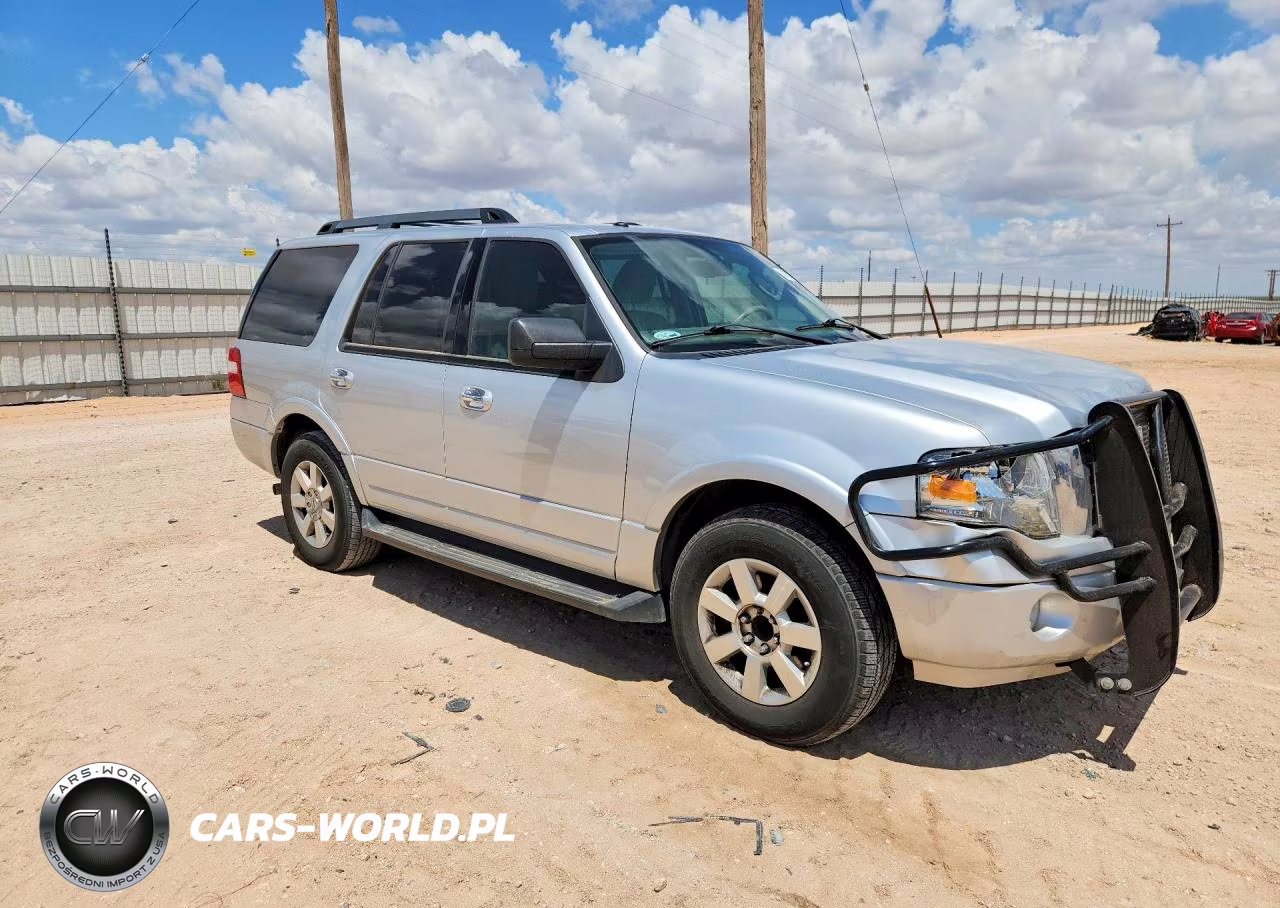 2010 Ford Expedition Xlt VIN:1FMJU1F57AEB70504 - 4