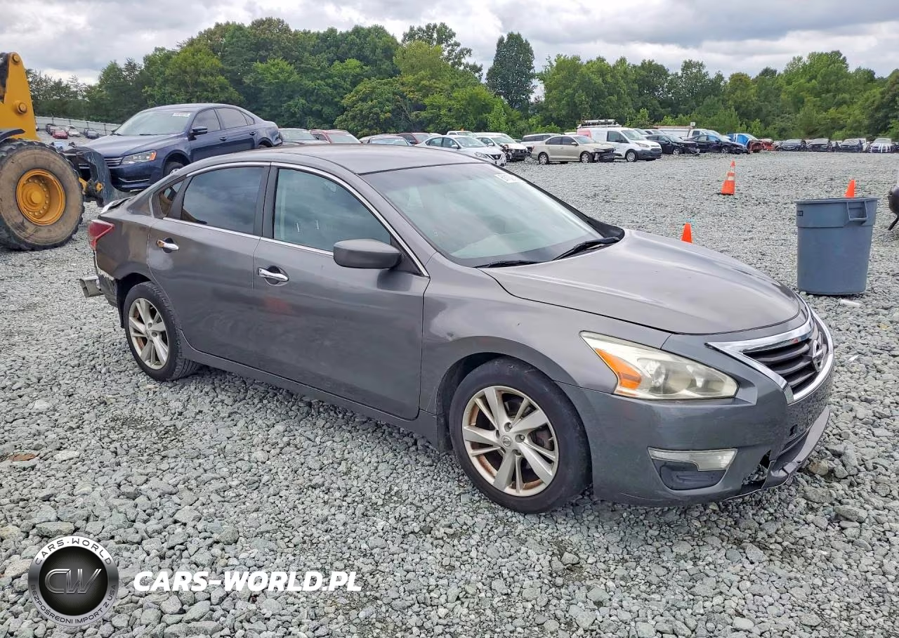 2014 Nissan Altima 2.5 S VIN:1N4AL3AP5EC131607 - 4