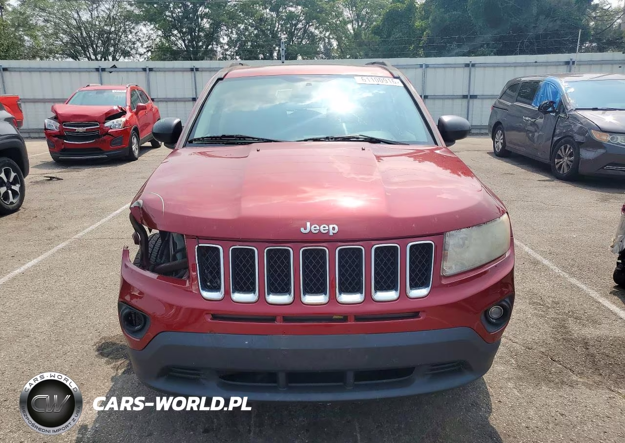 2012 Jeep Compass Latitude VIN:1C4NJCEA4CD634494 - 5