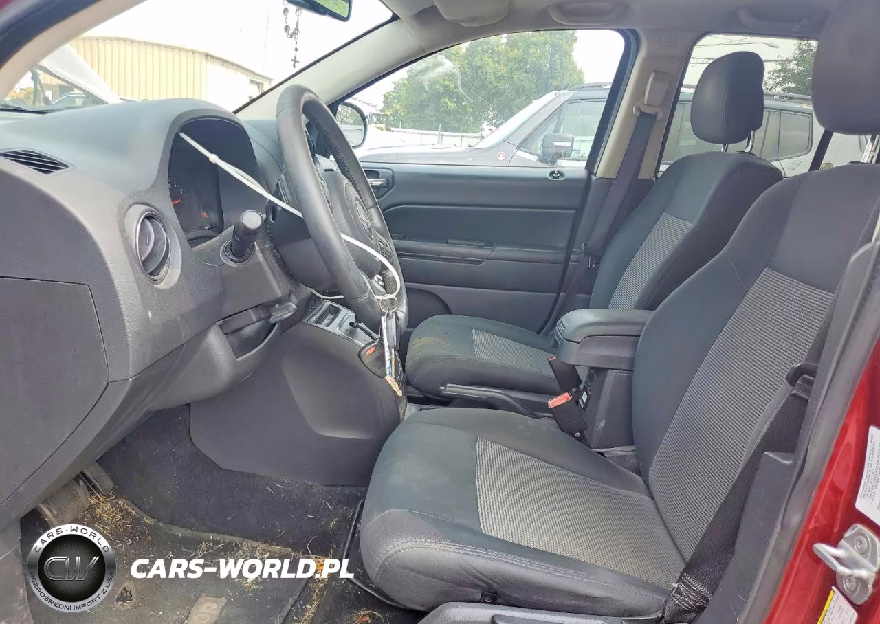 2012 Jeep Compass Latitude VIN:1C4NJCEA4CD634494 - 7