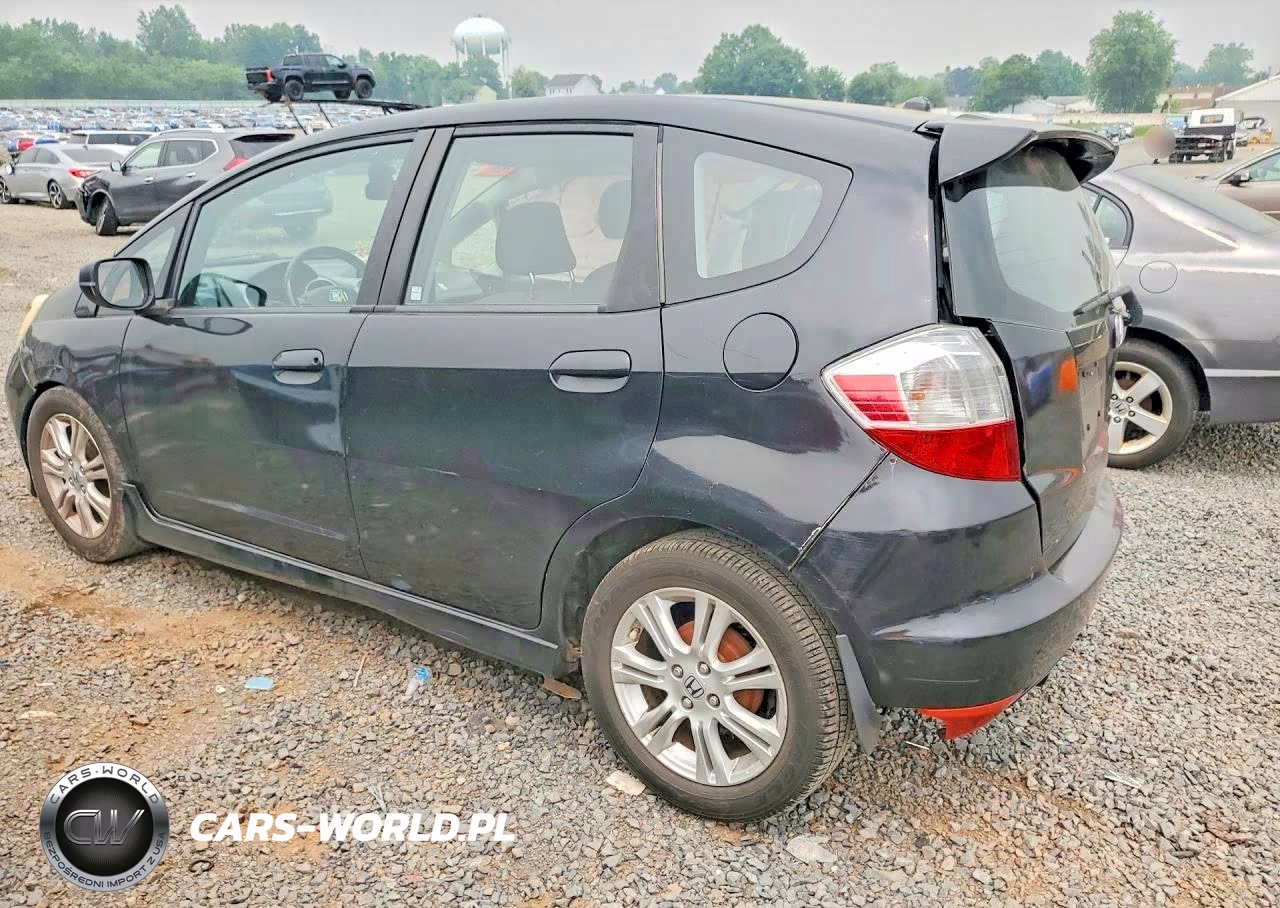 2011 Honda Fit Sport VIN:JHMGE8H54BS004976 - 2