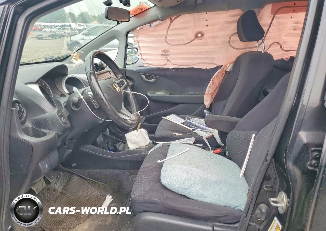 2011 Honda Fit Sport VIN:JHMGE8H54BS004976 - 7