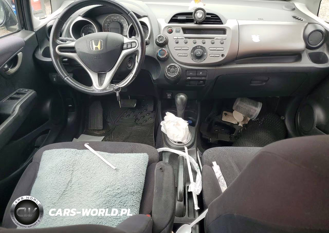2011 Honda Fit Sport VIN:JHMGE8H54BS004976 - 8