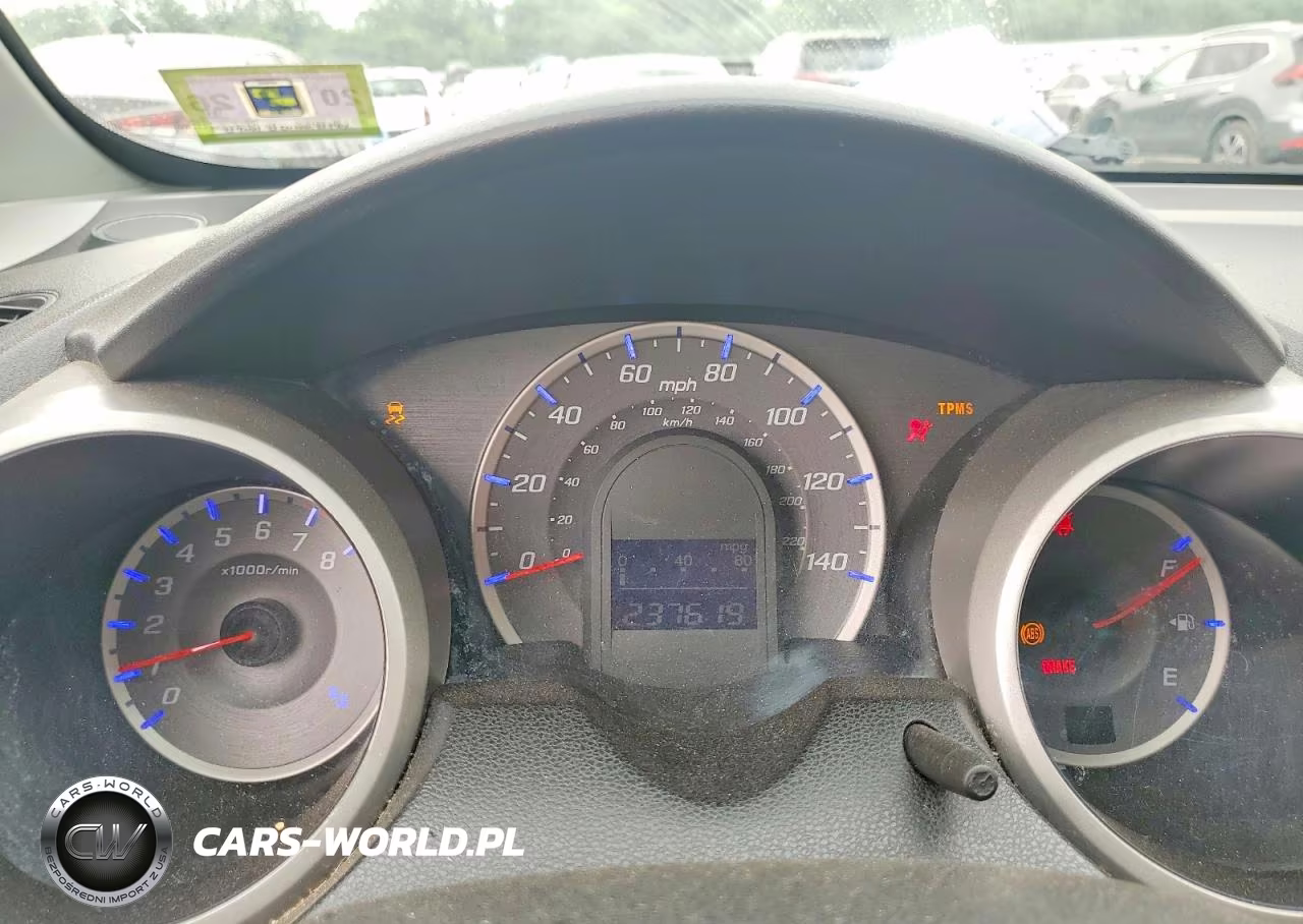 2011 Honda Fit Sport VIN:JHMGE8H54BS004976 - 9